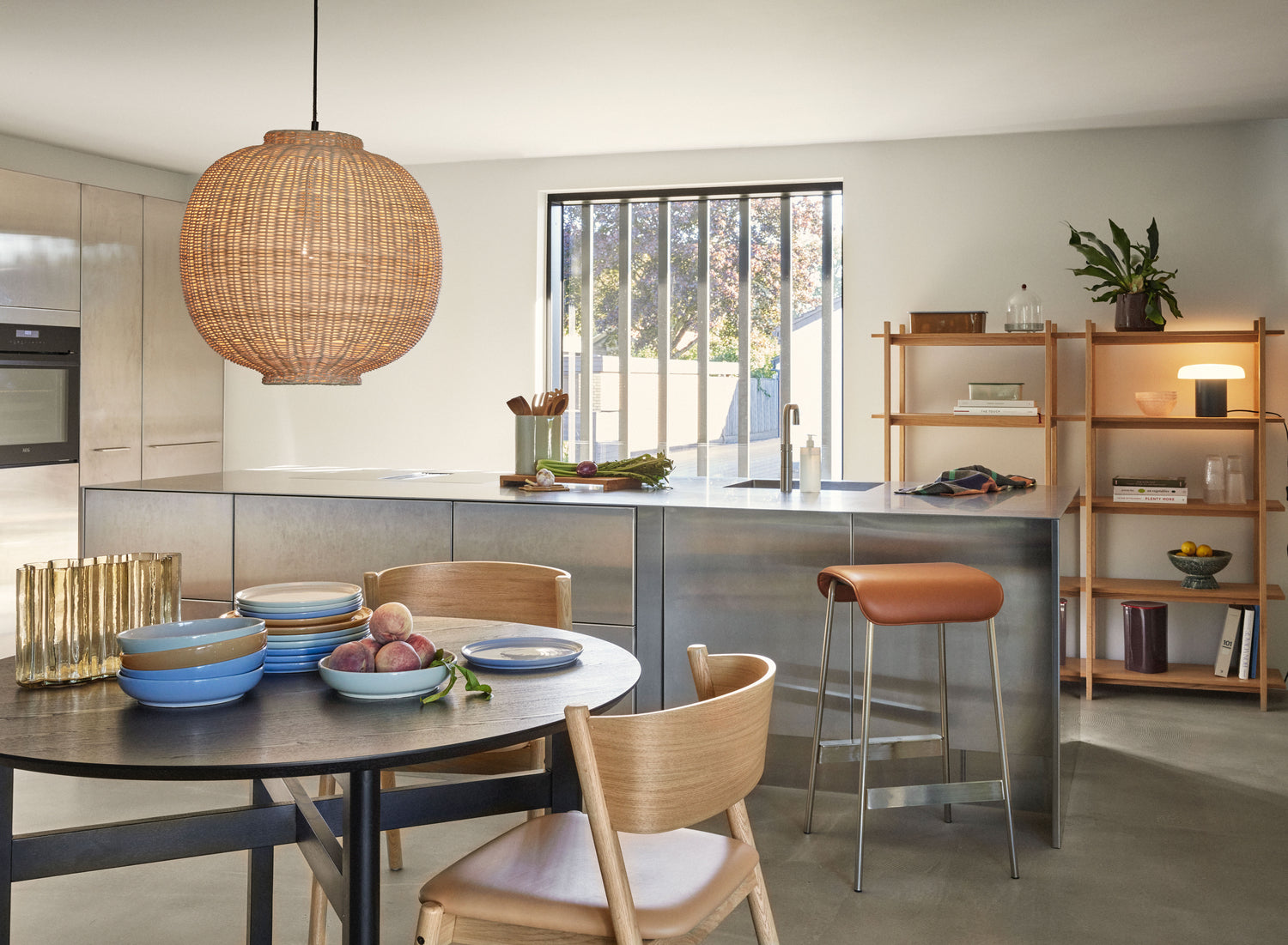 Hubsch - Avenue Barstol Brown