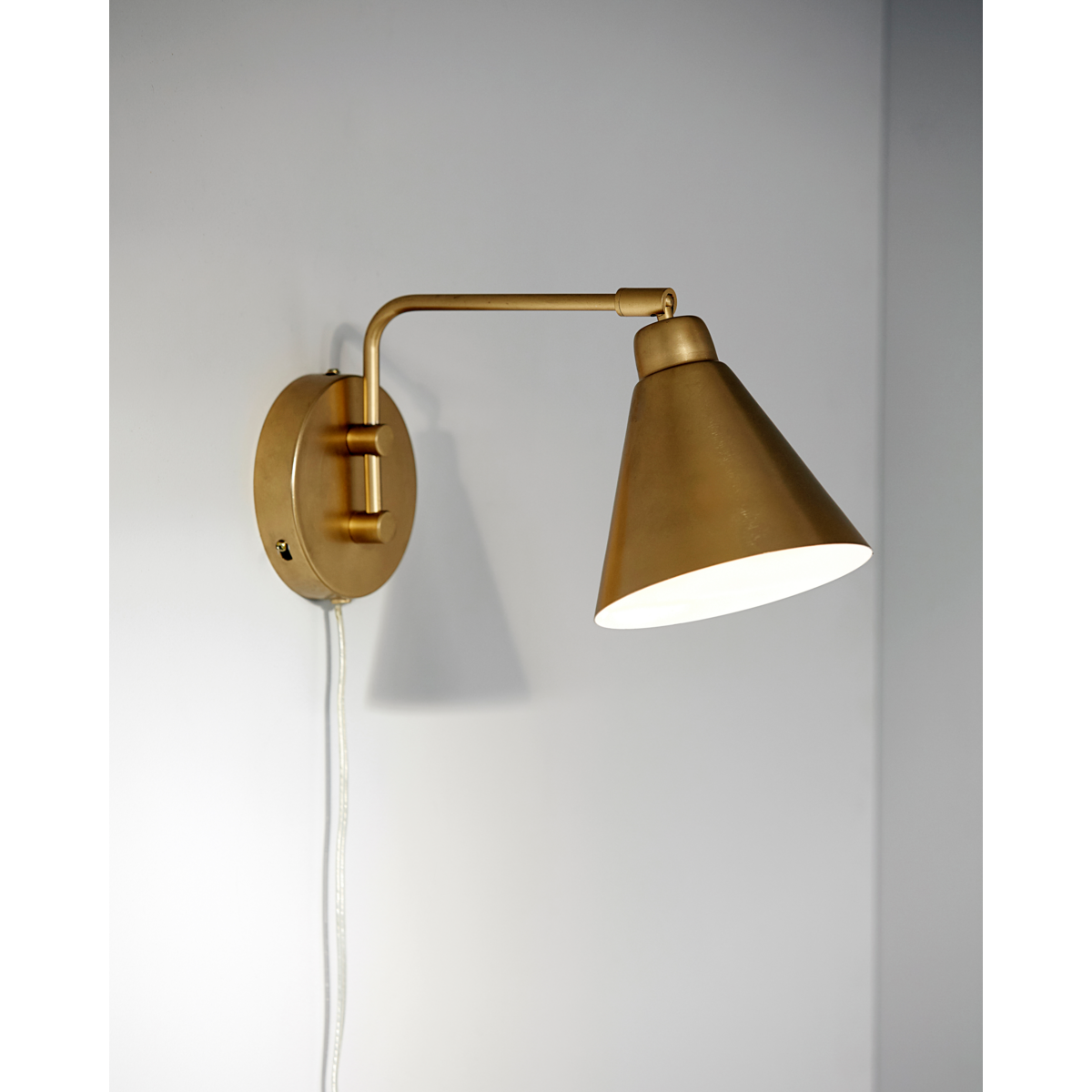 Vägglampa, hdgame, mässing
