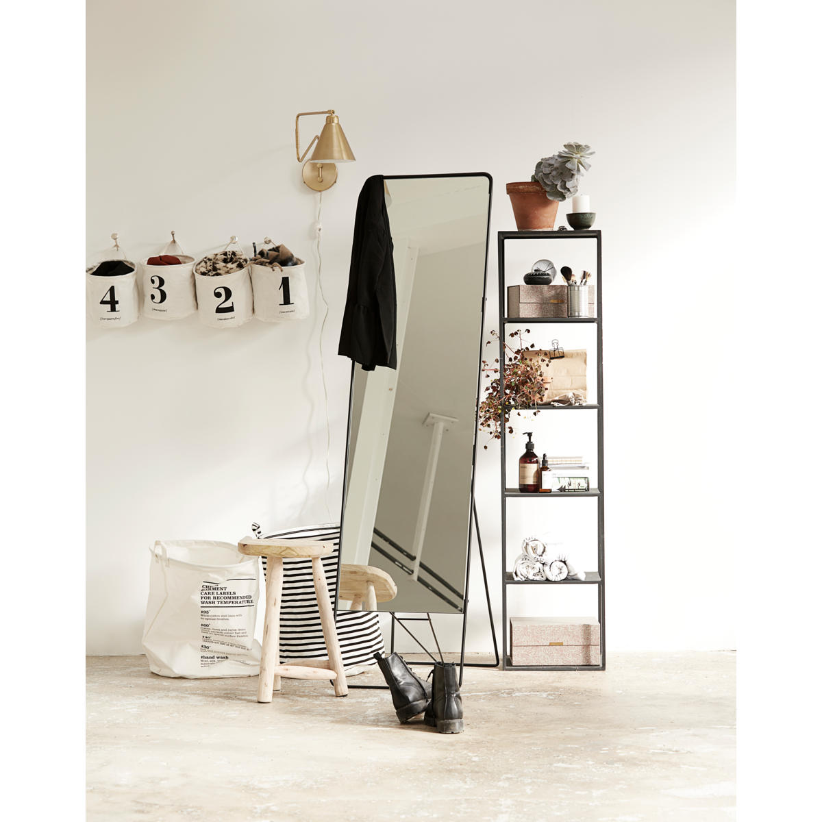 Tvättväska, HdStripes, Black H: 50 cm, Dia: 40 cm