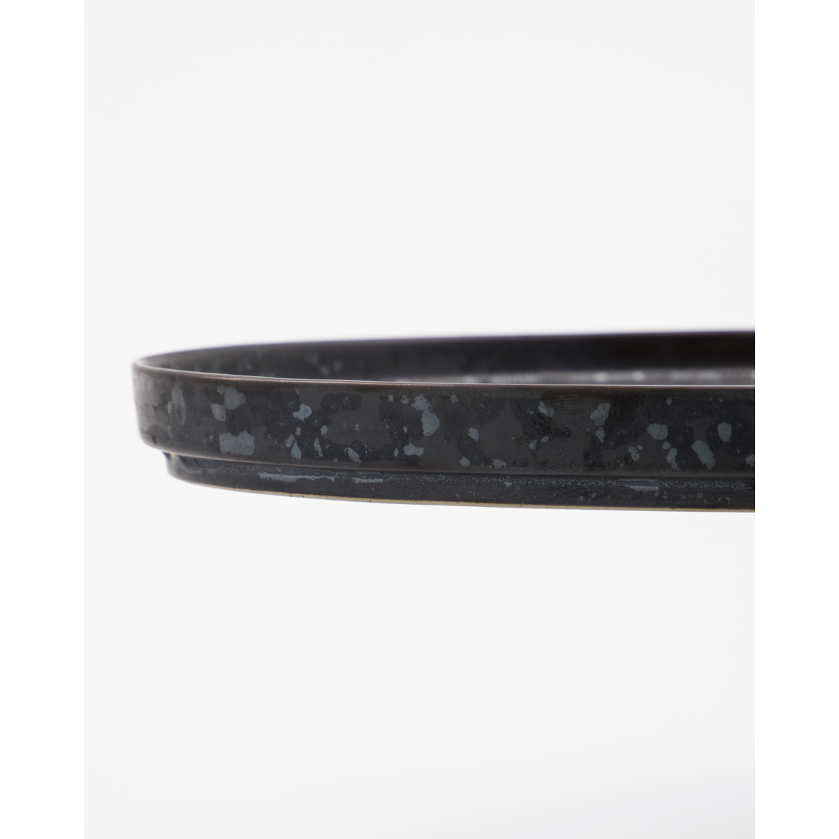 Serverande maträtt, hdpion, svart; brun