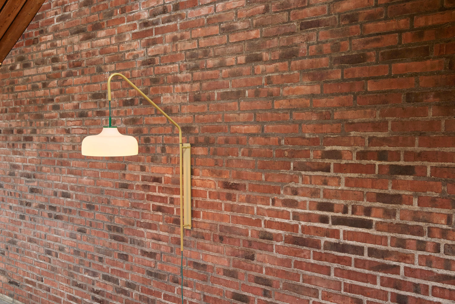 Aktuell vägglampa grön - 71x30xh111cm, e27