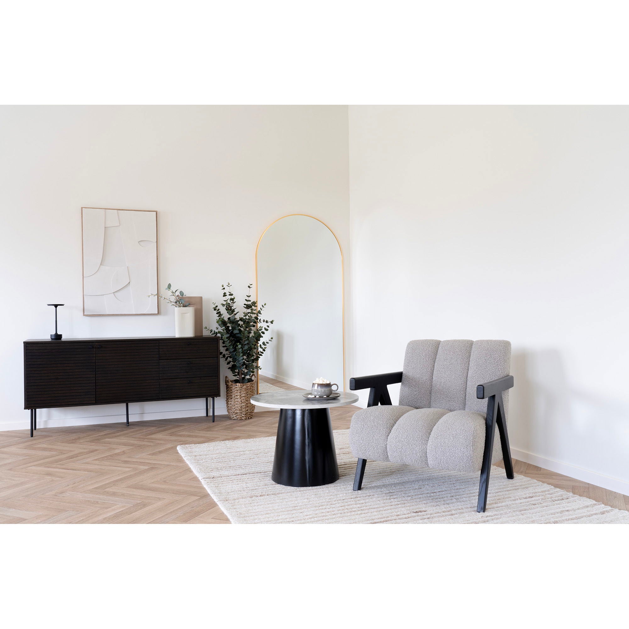 Kyoto skänk - skänk, 3 lådor, 2 dörrar, ekfanér, rökt, black metal ben, 150x40x74 cm