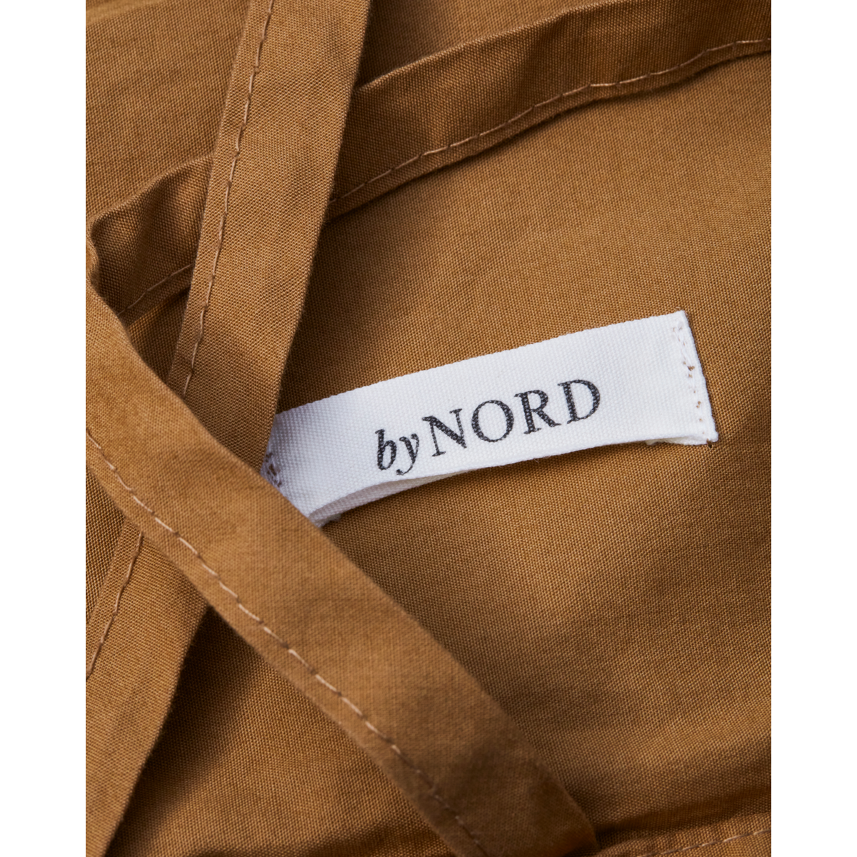 Bynord - sänguppsättning, Benningrid, trä