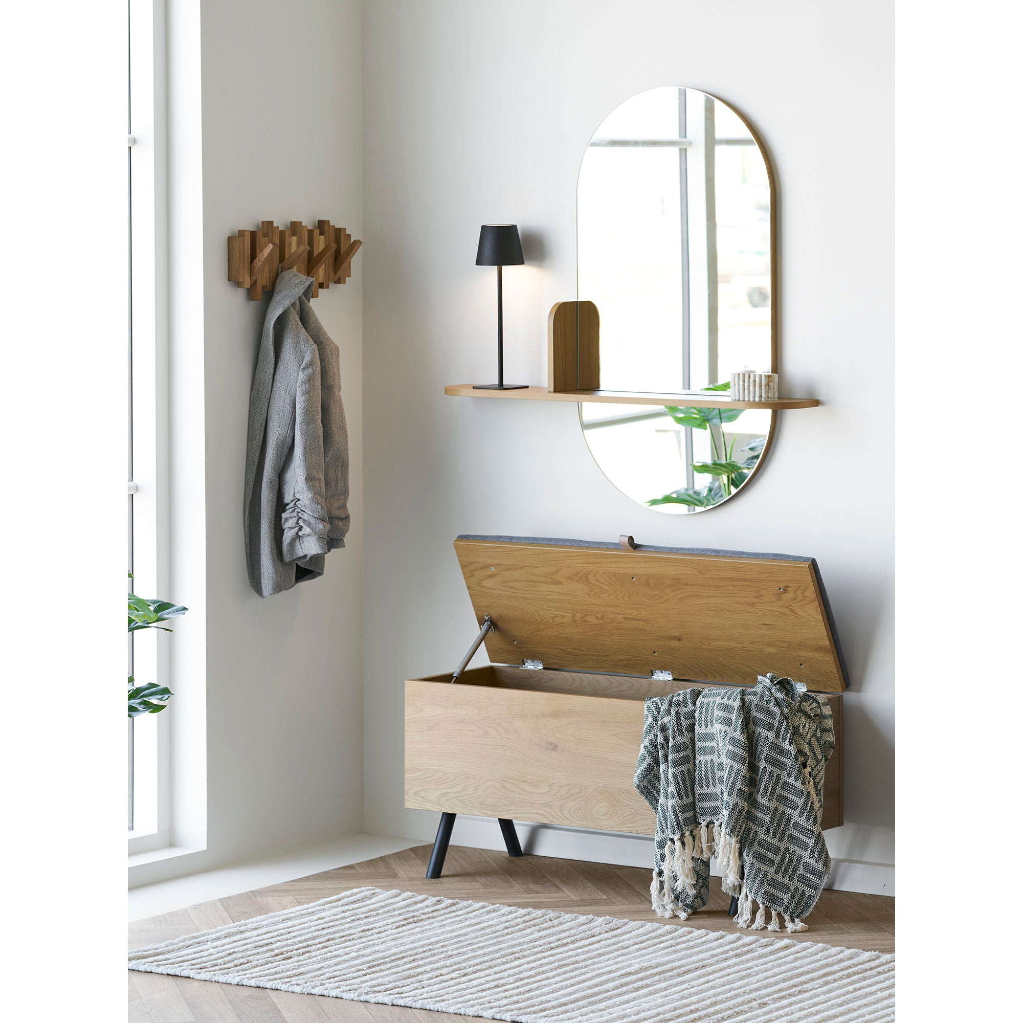 Bradford bordslampa - bordslampa, metall, laddningsbar, svart