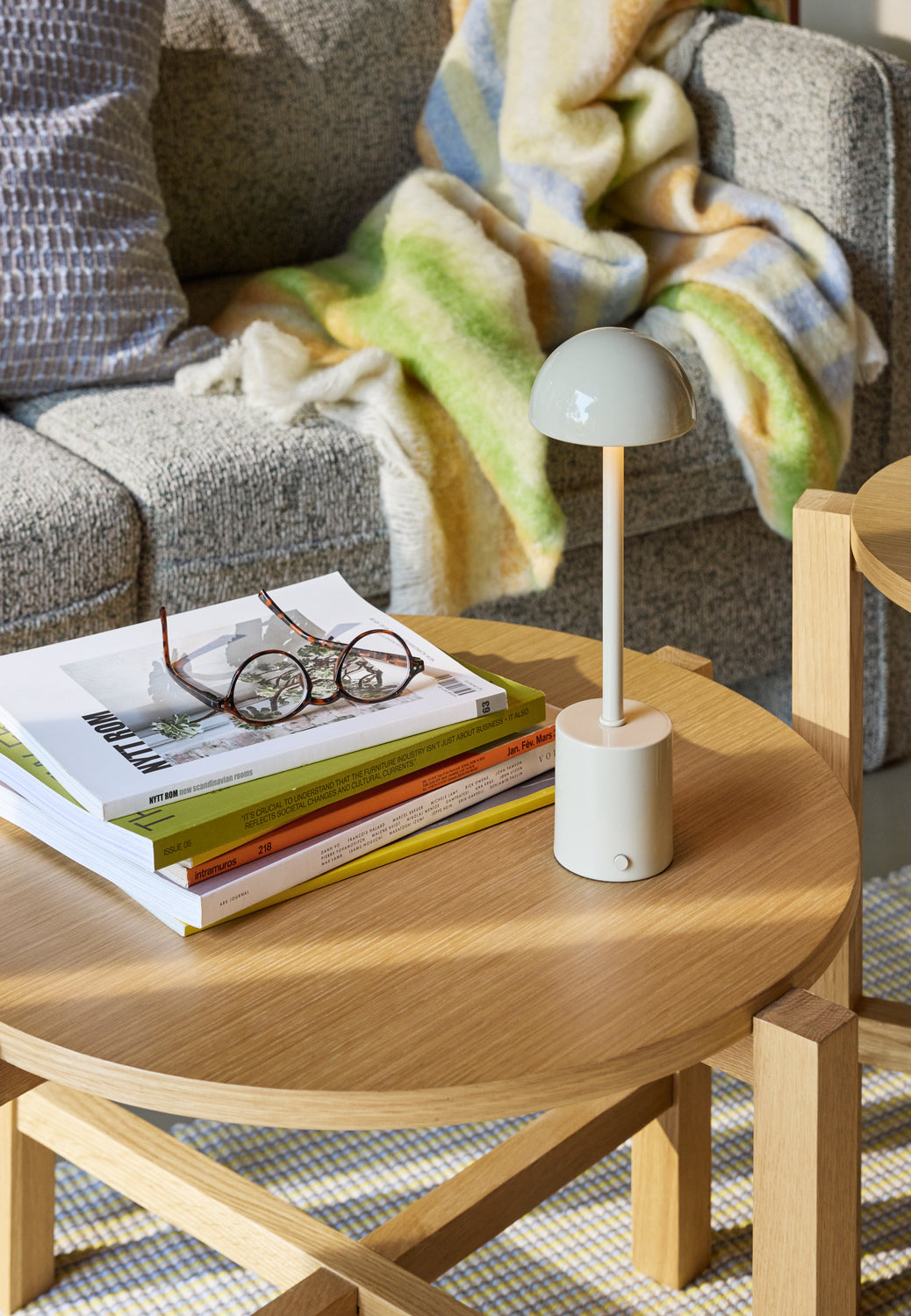 Fyra soffbord Natural (set med 2) - ø68xh42cm, ø48xh55cm