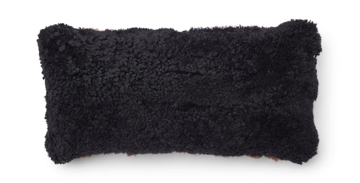 Zebra lammskinnskudde | Korthårig | Nya Zeeland | Dubbelsidig | 30x60 cm