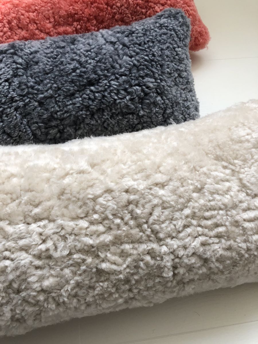 Lammskinnskudde | Korthårig | Nya Zeeland | Dubbelsidig | 30x60 cm