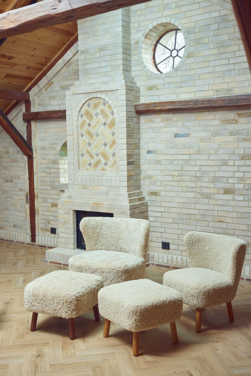 Emil Lounge Chair | Korn