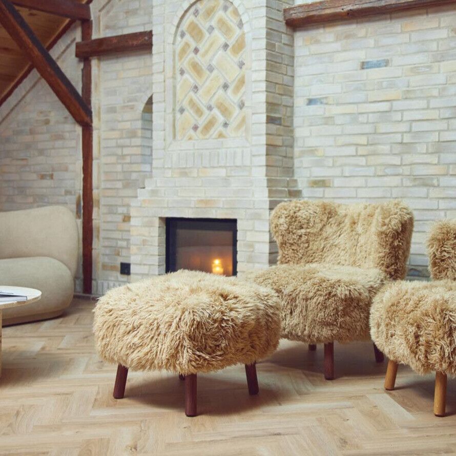 Emily Stool | Långhårig