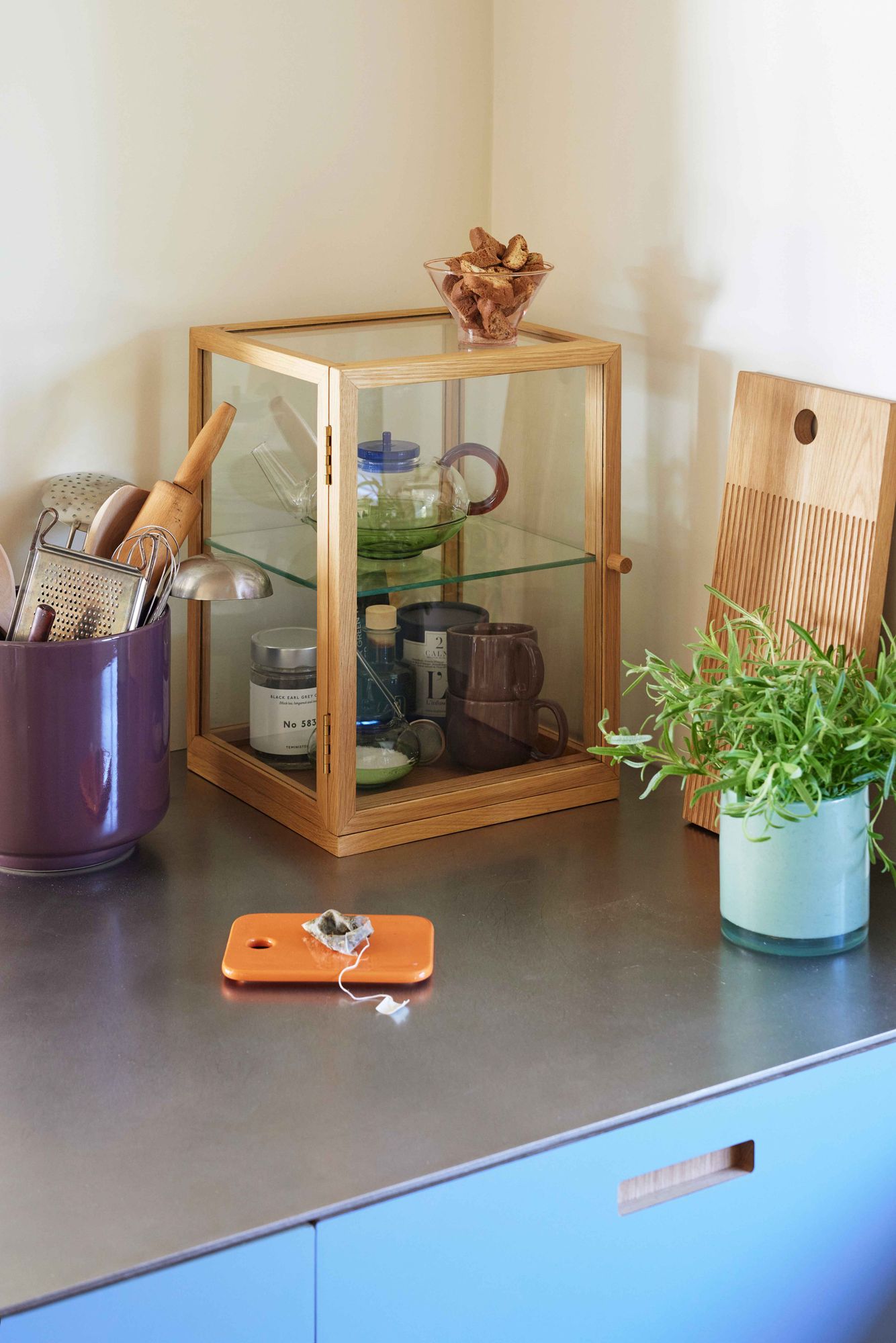 Hübsch Poetic Display Stand Small Natural