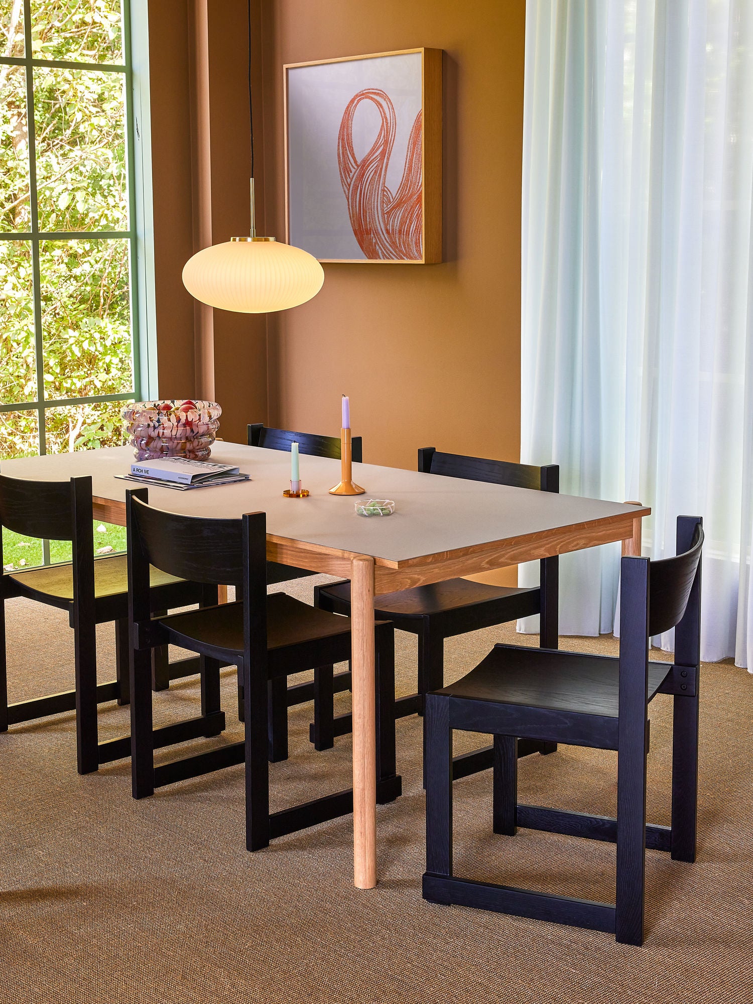 Hübsch forma matstol svart