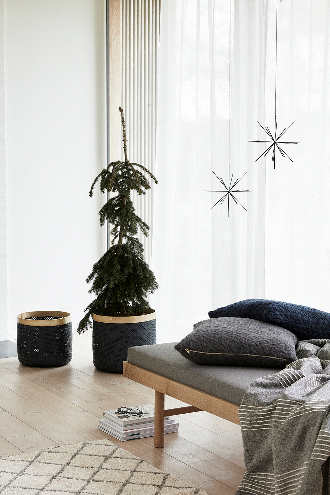 Strip Basket Black/Nature (uppsättning av 2) - Ø34xH30, Ø40xH35CM