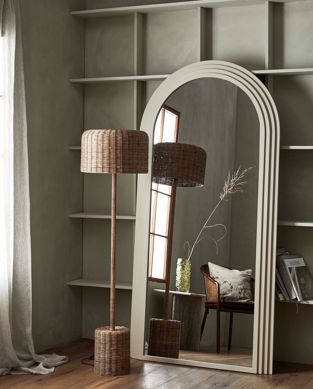 Rör golvlampa i flätad sockerrör - H152 cm - naturen