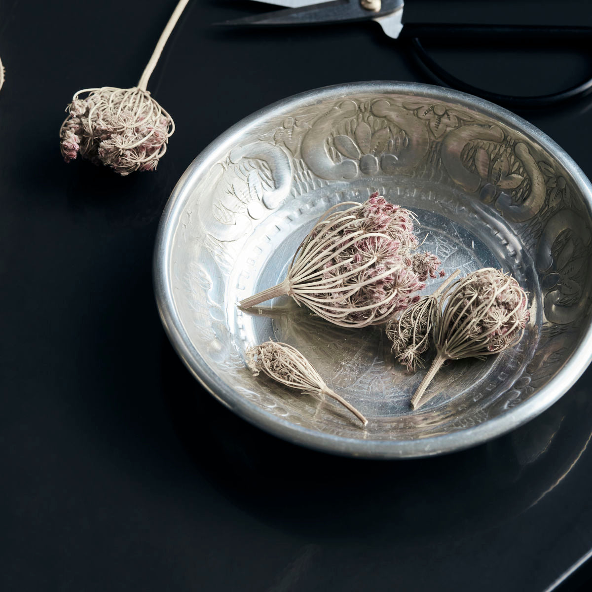 House Doctor - Bakke, Tura, Antique Silver - H: 3 cm, Dia: 15 cm