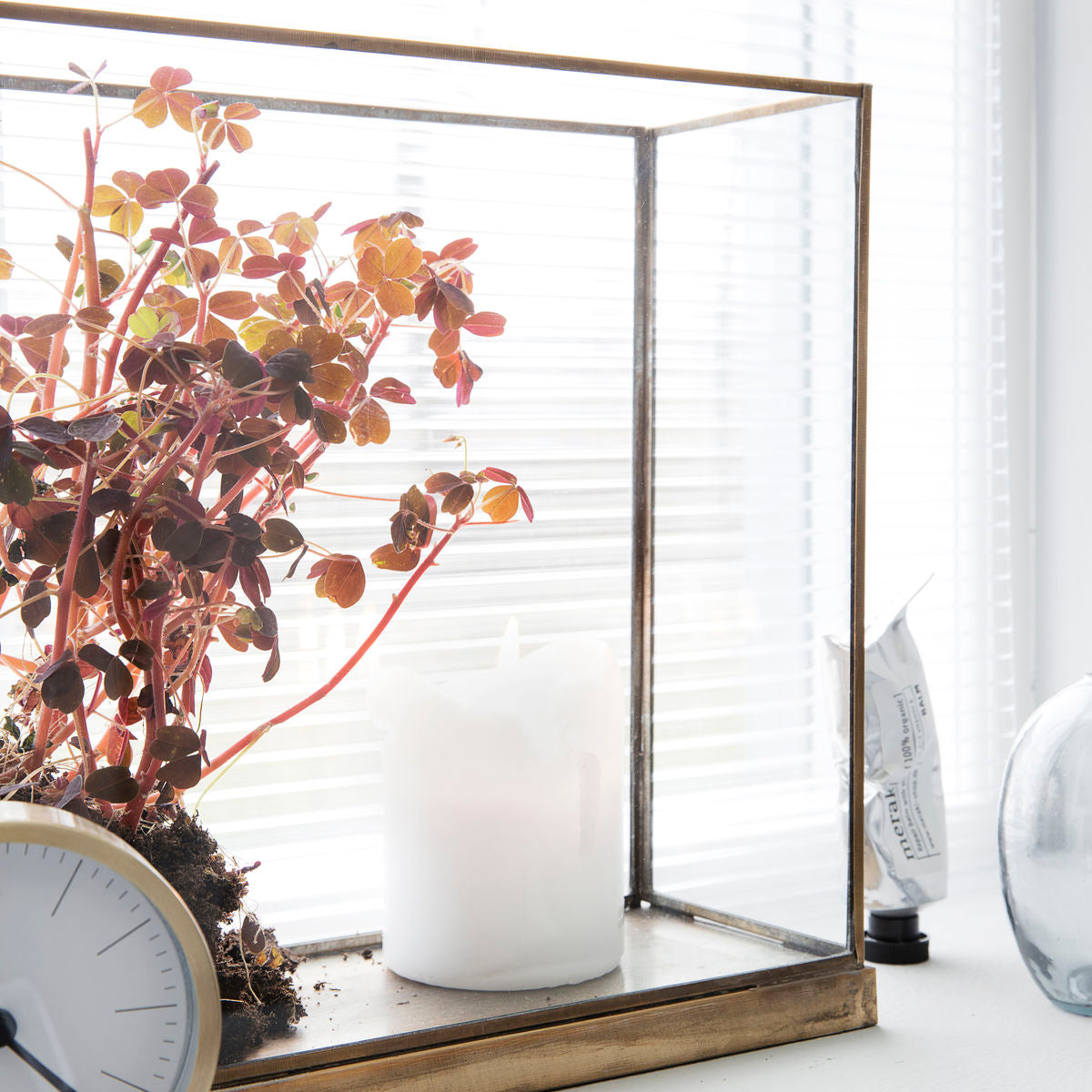 House Doctor - Displaybox, Antik mässing - l: 40 cm, b: 11 cm, h: 27 cm