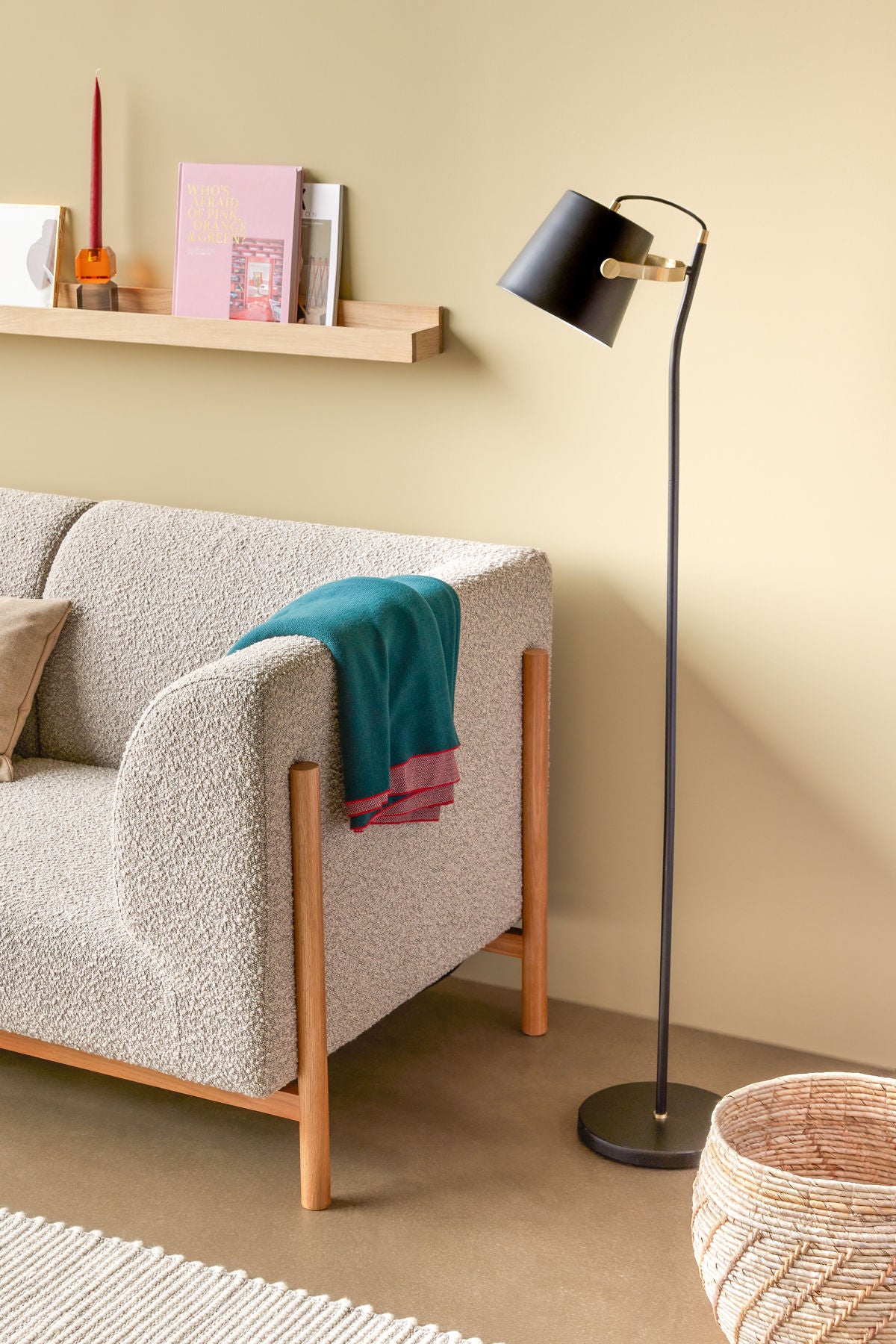 Hübsch arkitekt golvlampa svart/mässingsfärg