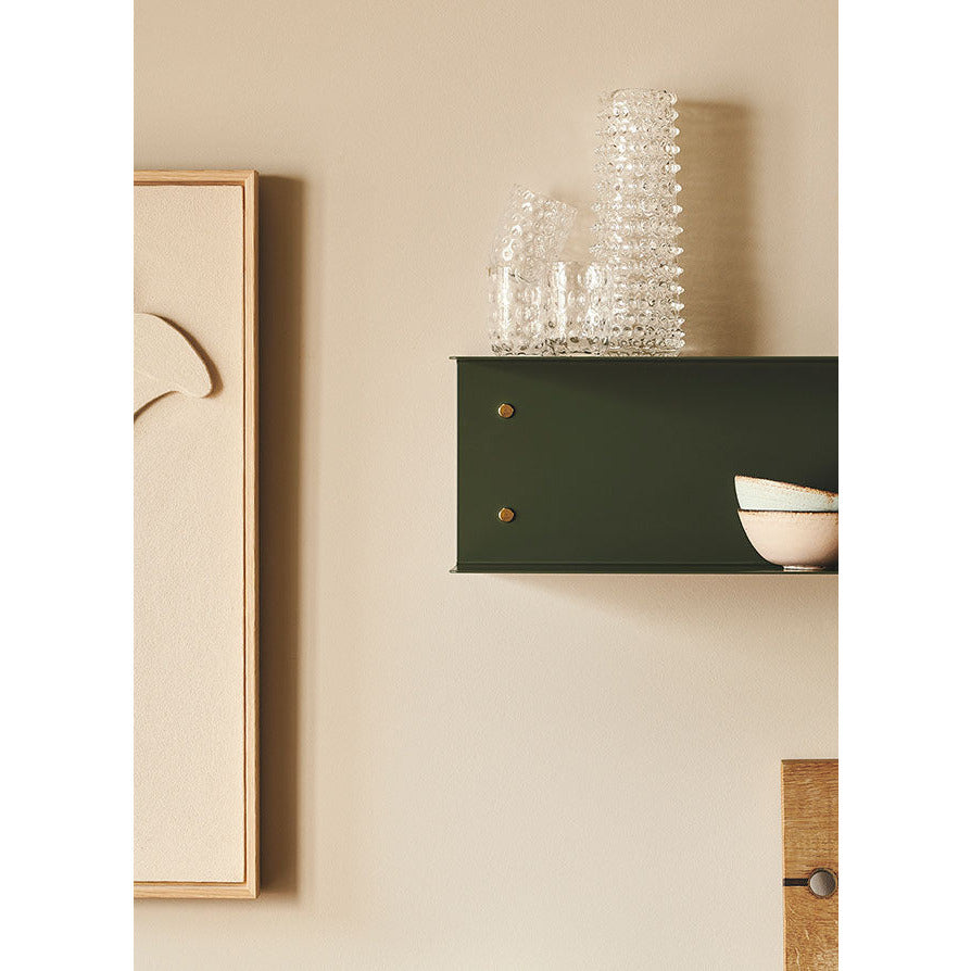 DETAIL metal hylde i grågrøn - 40 cm - MOUD HOME - DesignGaragen.dk