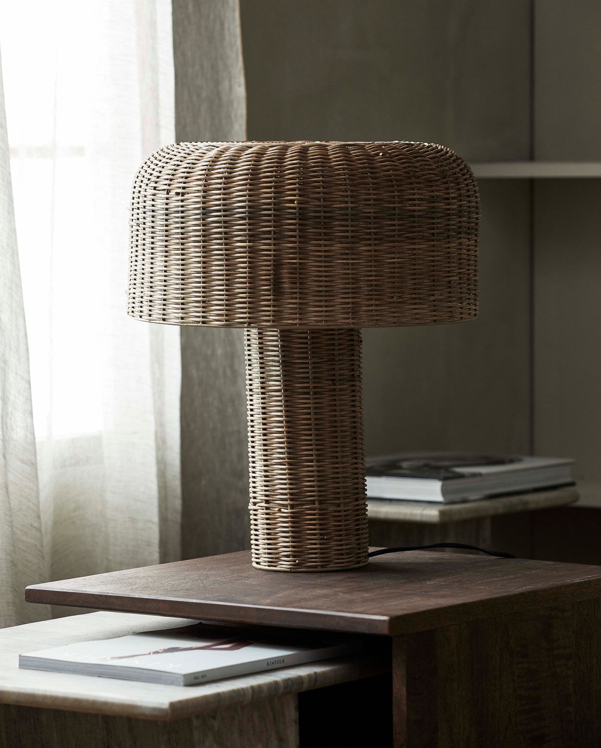 Atum bordslampa i flätad sockerrör - H50 cm - naturen