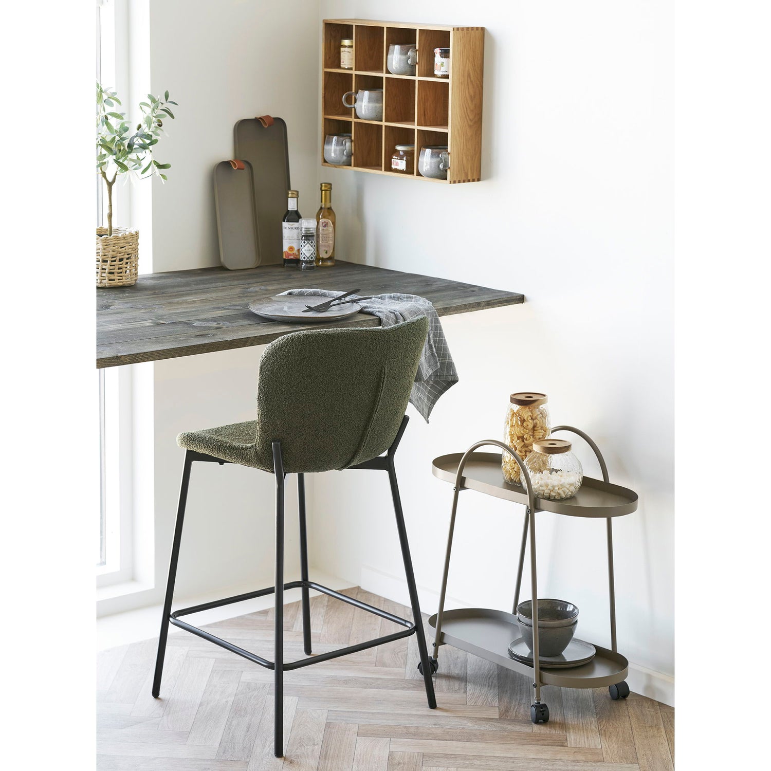 MACEDA COUNT COURD - Counter Chair, Bouklé, Green, Black Ben HN1241