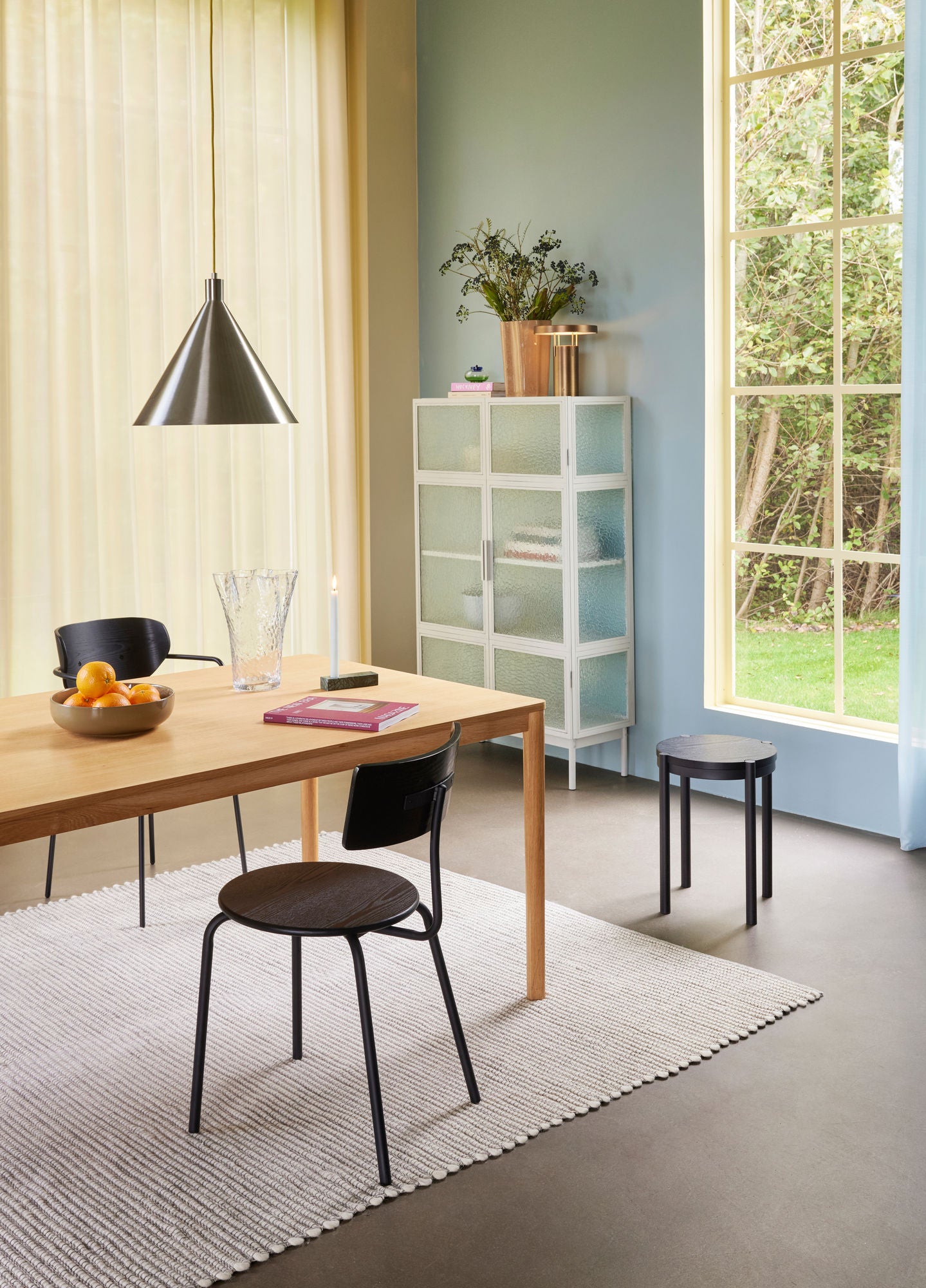 Hübsch koi matstol svart