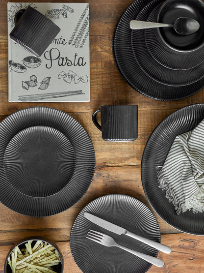 Bloomingville NERI TABLE SERVICE SET, SVART, CONEGARE