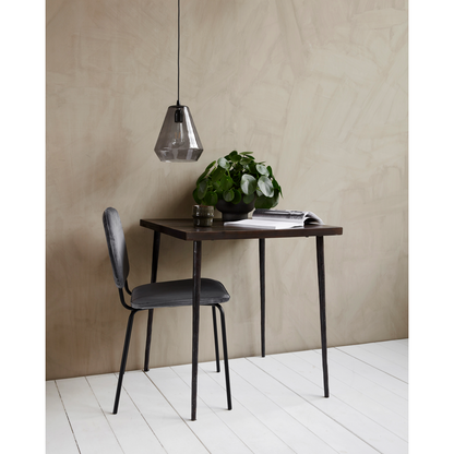 Bord, hdslated, svarta verk