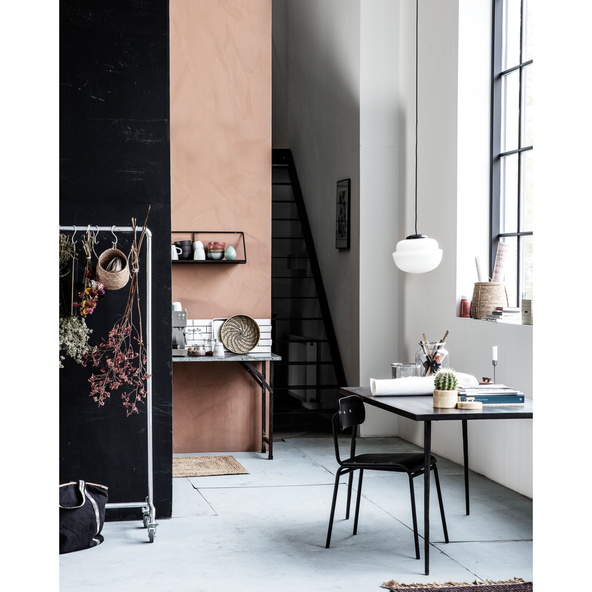 House Doctor - Matbord, HDSlated, Svart