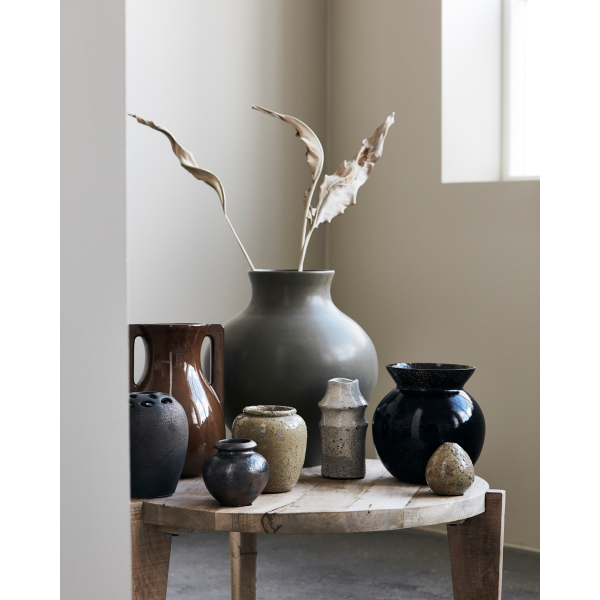 Vase, Hdvarios, Black Works