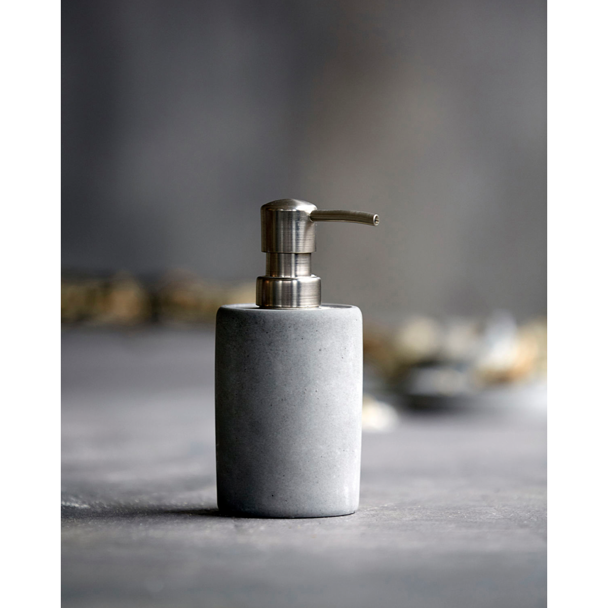 Tvåldispenser, hdcement, grå