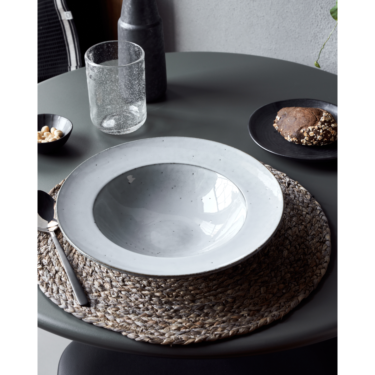 Pastatilla, hdrustic, grå;