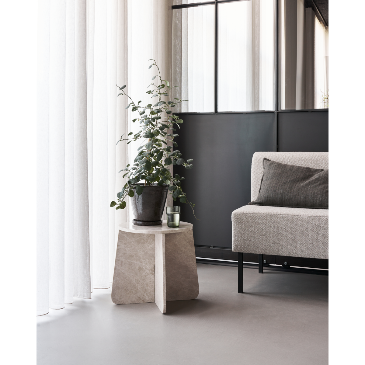 Sidobord, hdmarb, beige
