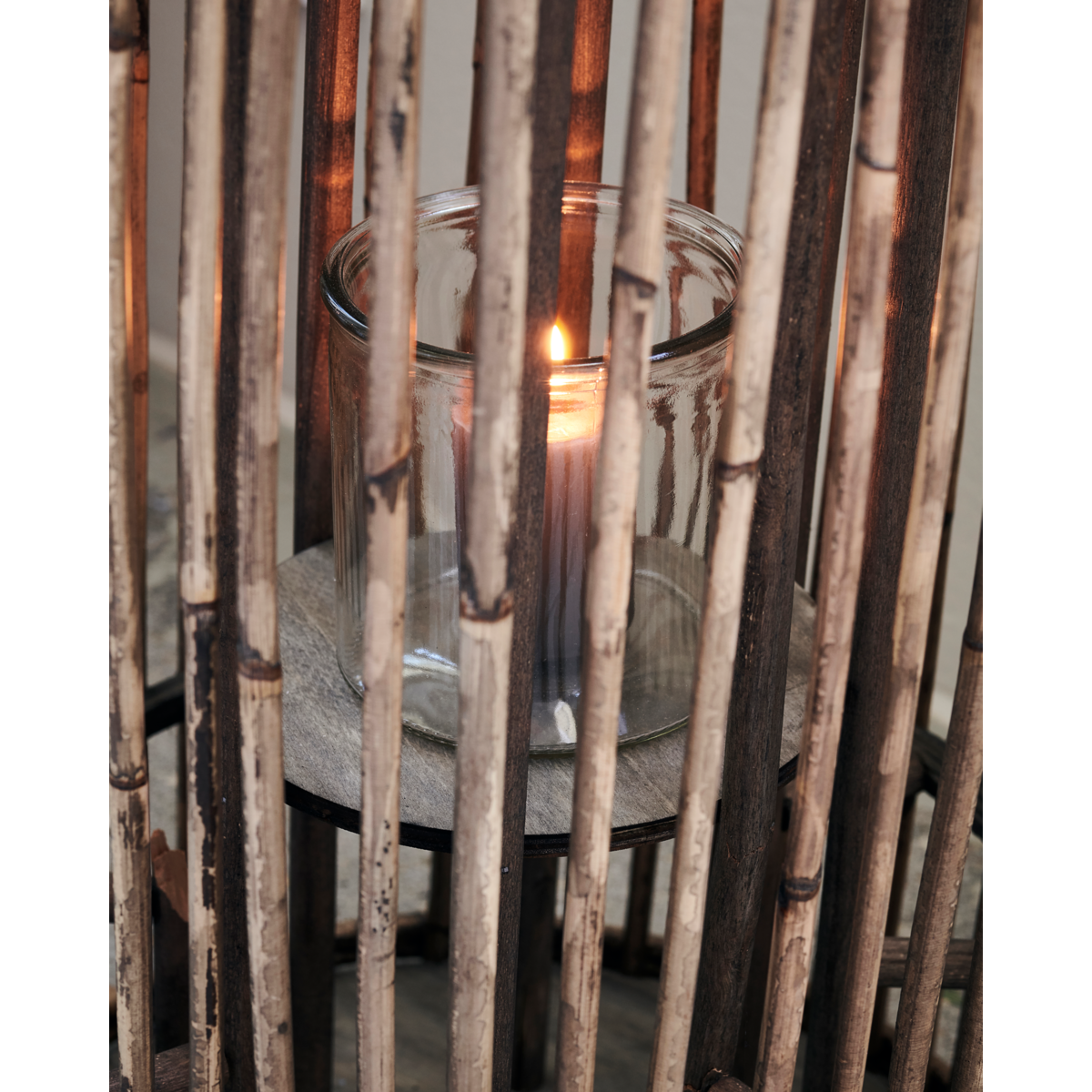 Lantern, Hdova, Natural