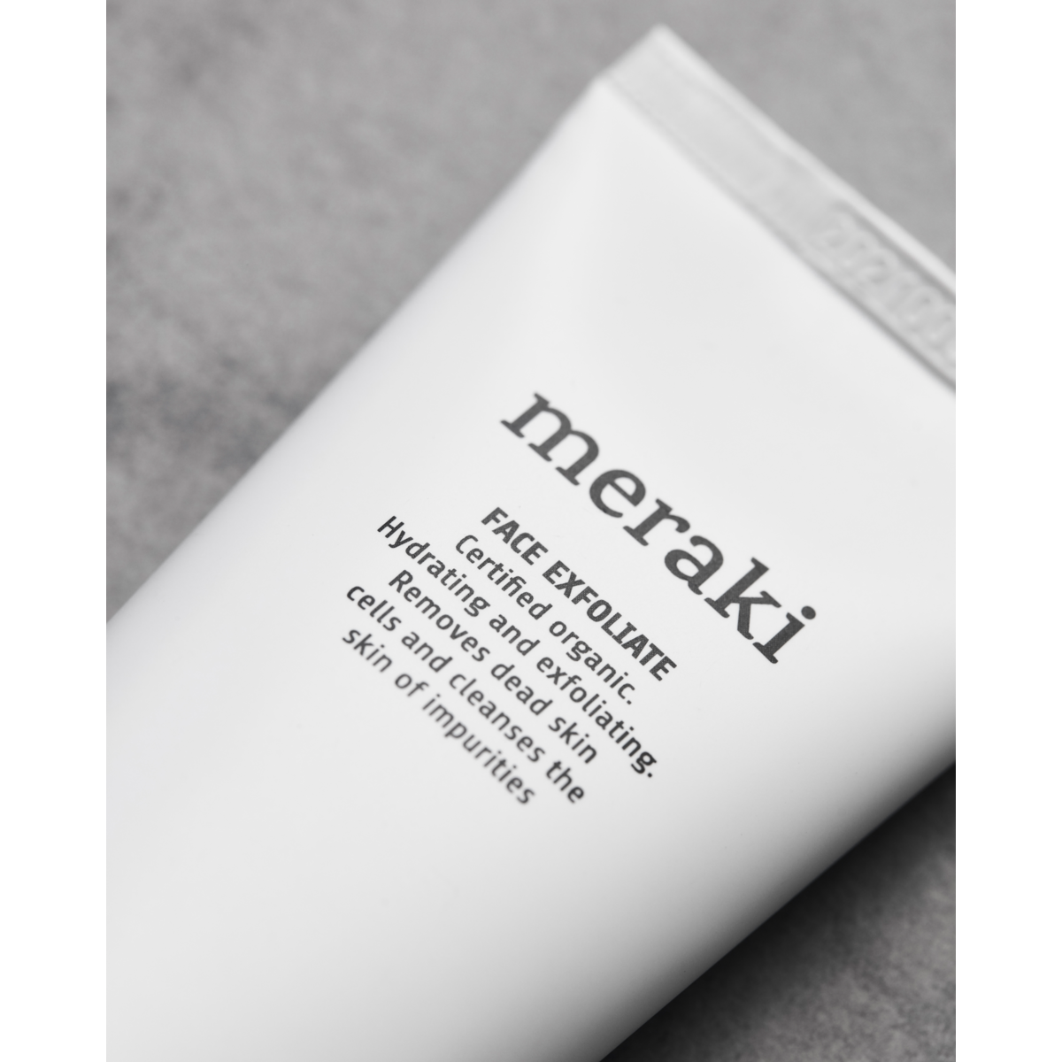 Ansikte exfoliat, vitt