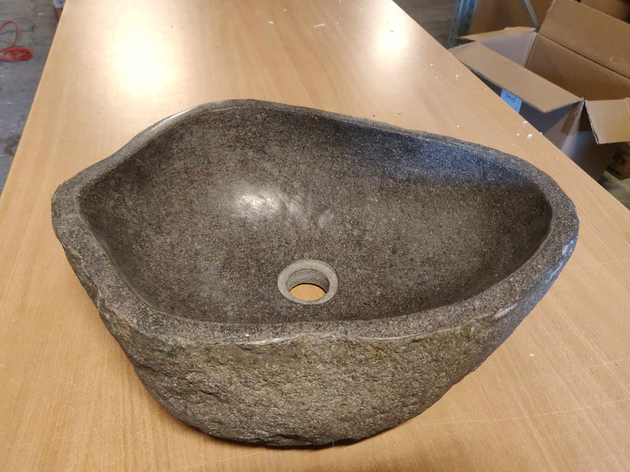 Håndvask Valley - Natur - Riverstone - B: 40 H: 15 L: 40 cm - Muubs - DesignGaragen.dk