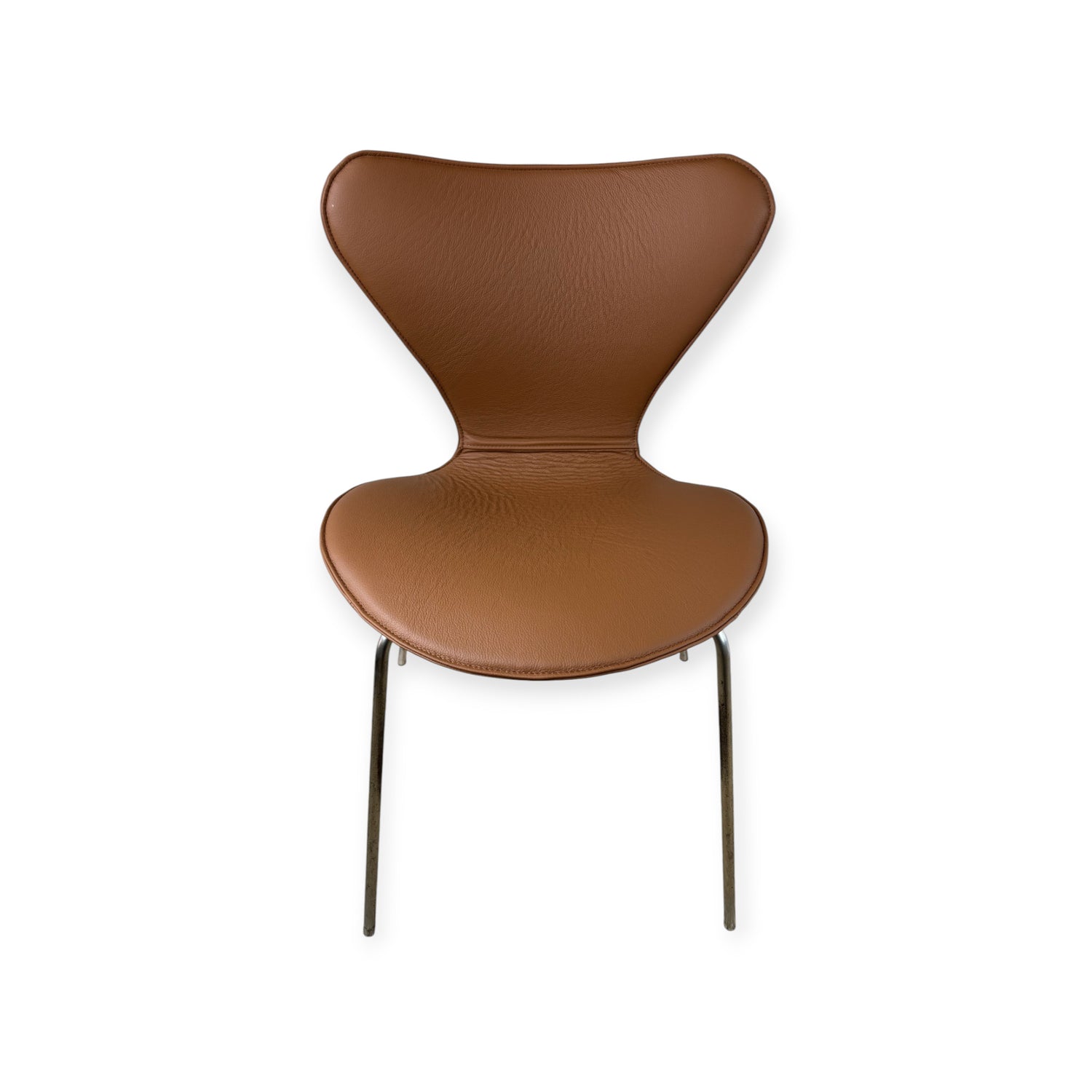 Fullt skydd för Arne Jacobsen 3107 stol i svart läder