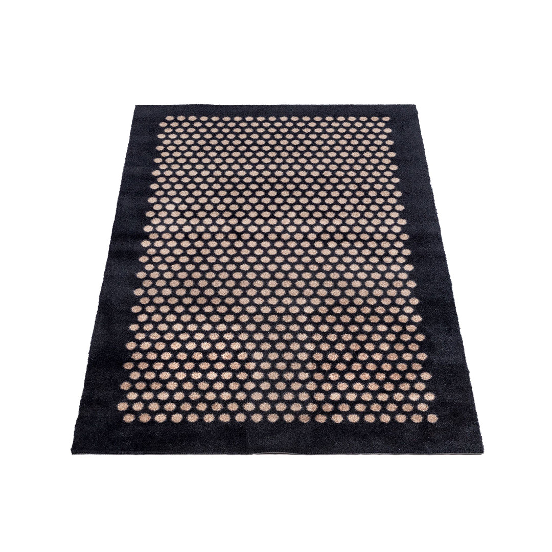 Golvmatta 67 x 120 cm - prickar/svart sand