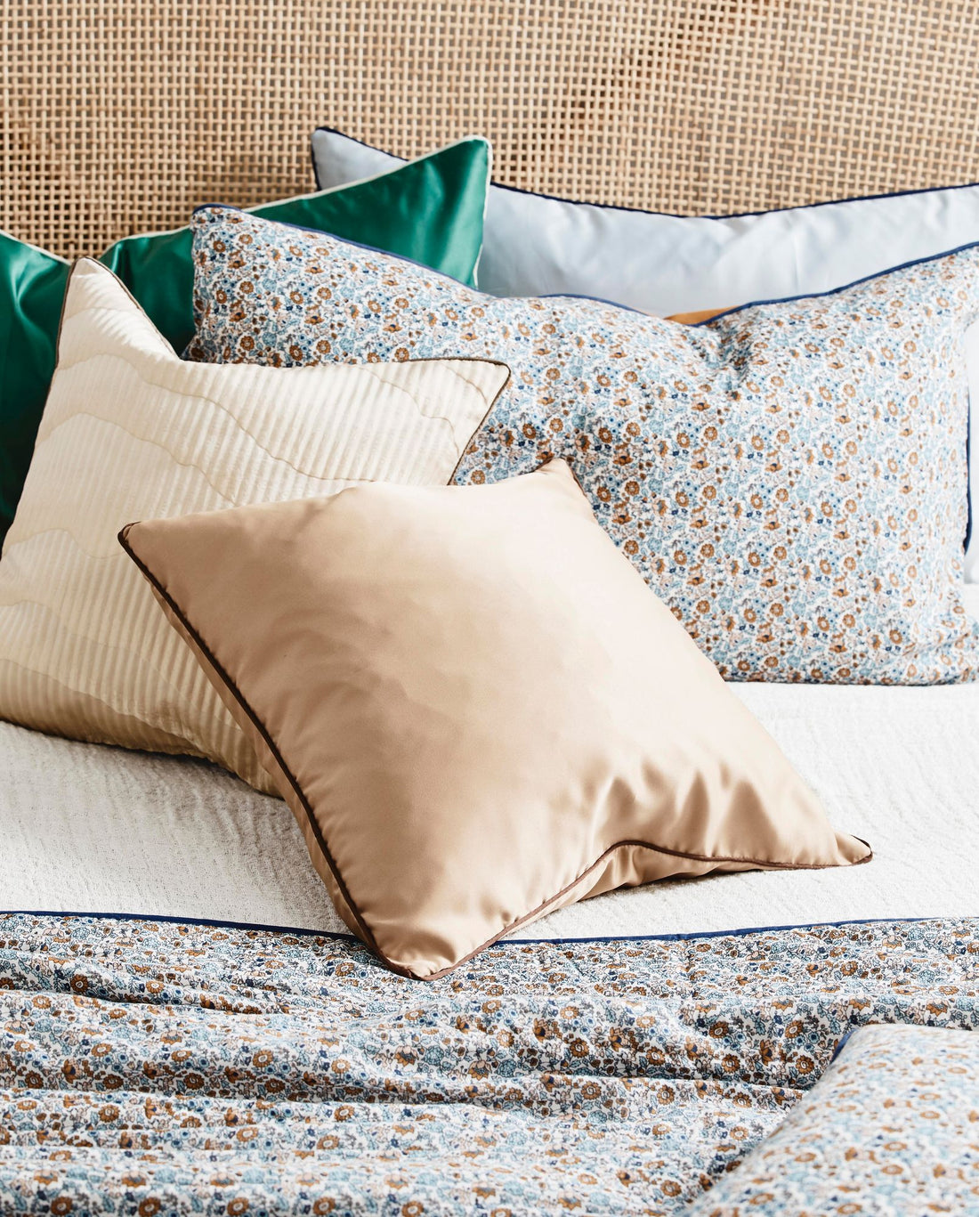 Ain kuddväskor i satin - 50x50 - ljusbrun