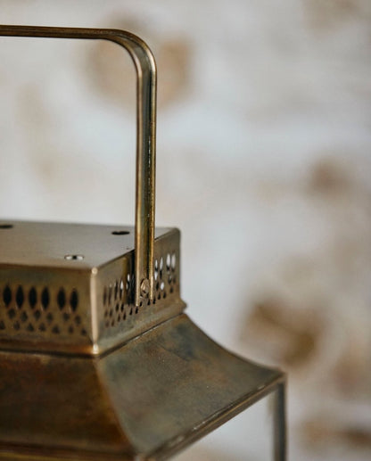 ANTIK lykta i järn - h30 cm - guldfinish