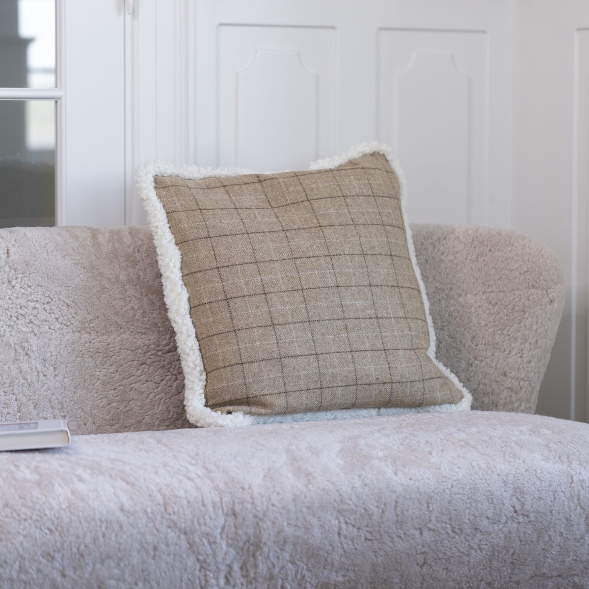 Kontrollerad samling | Ullkudde | Korthårig | 52x52 cm