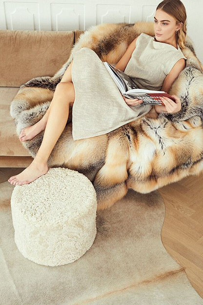 Premiummatta av räv | Baksidan av kashmir | Ljusguld | 150x150 cm