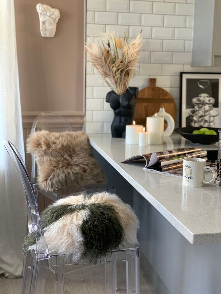 Lammskinnskudde | Lockigt | Tibet | Ø45 cm, Ø62 cm &amp; Ø38 cm