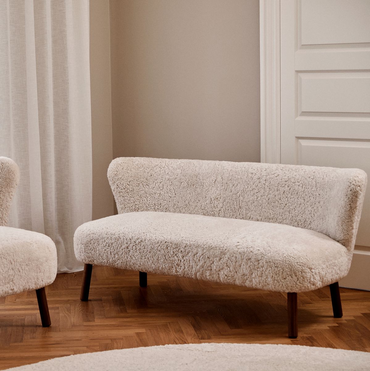 Emanuel 2-sits soffa | Designmöbler