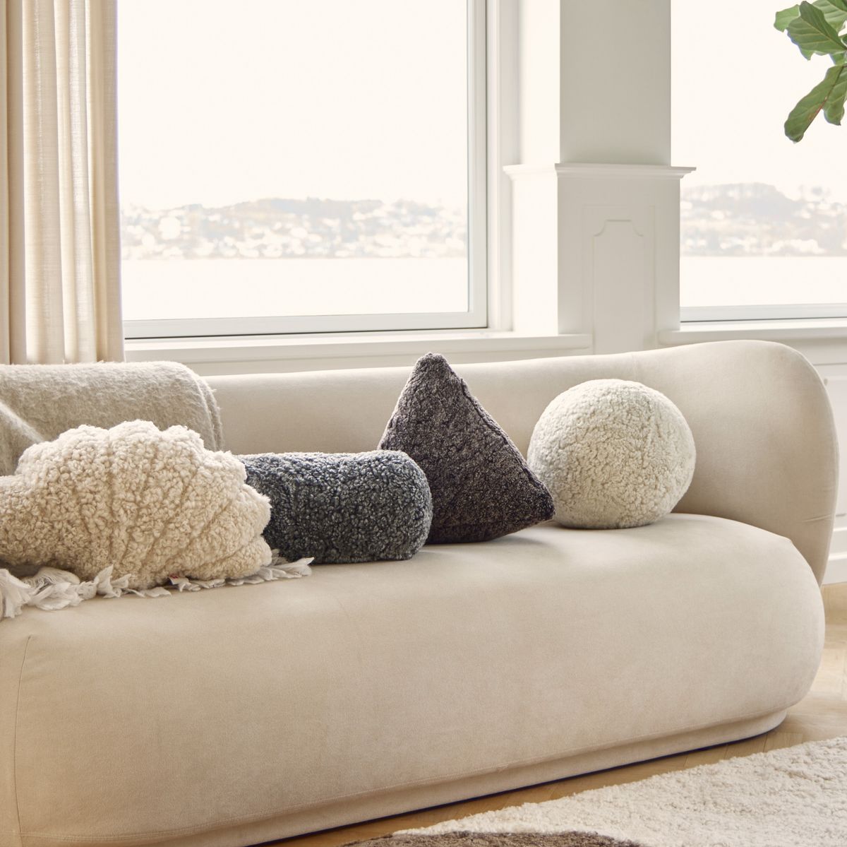 Hematit kudde | Korthårig | Nya Zeeland | 35x35x35 cm