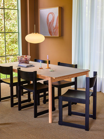 Hübsch forma matstol svart