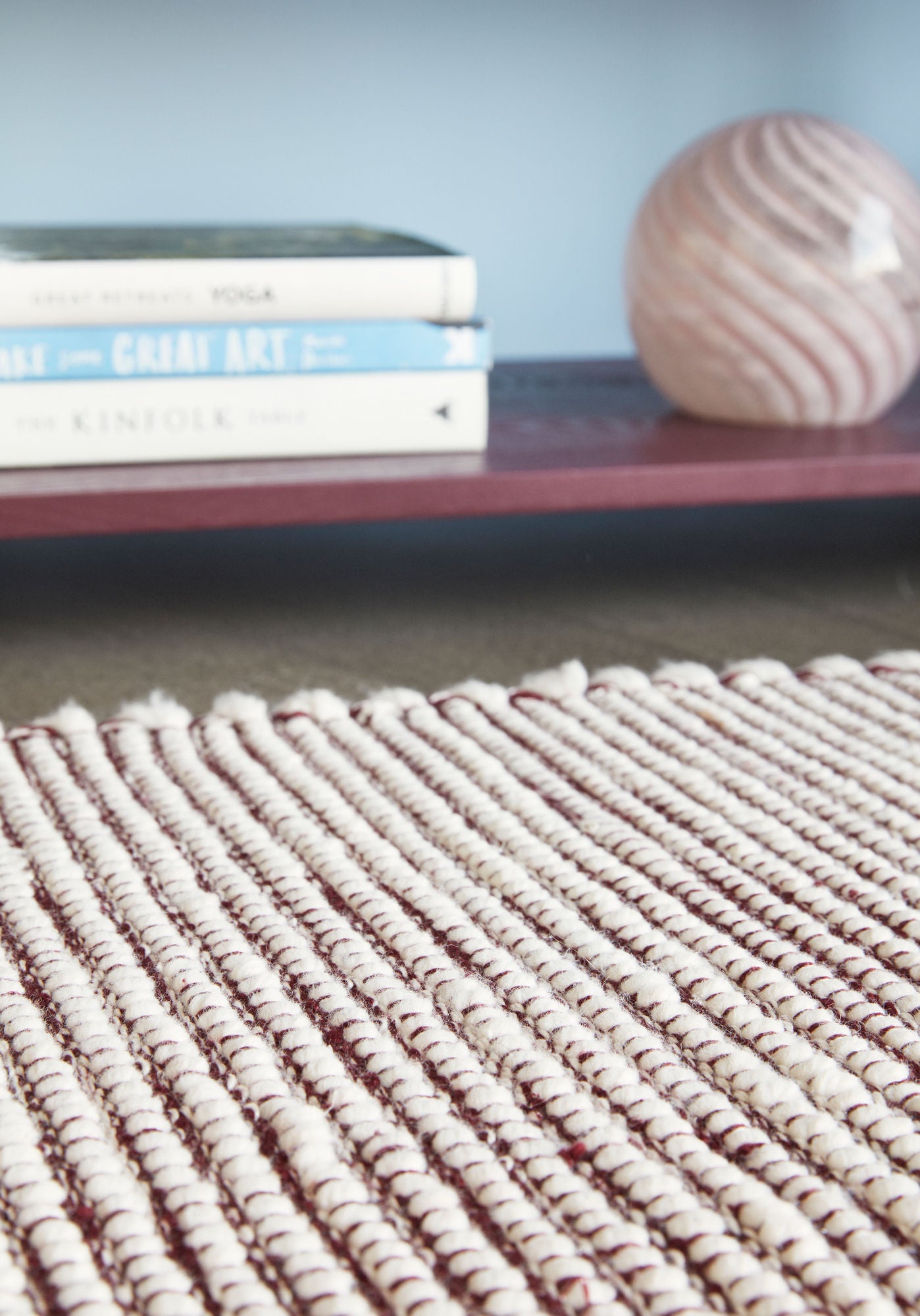 Hübsch vallmo matta vinröd/vit