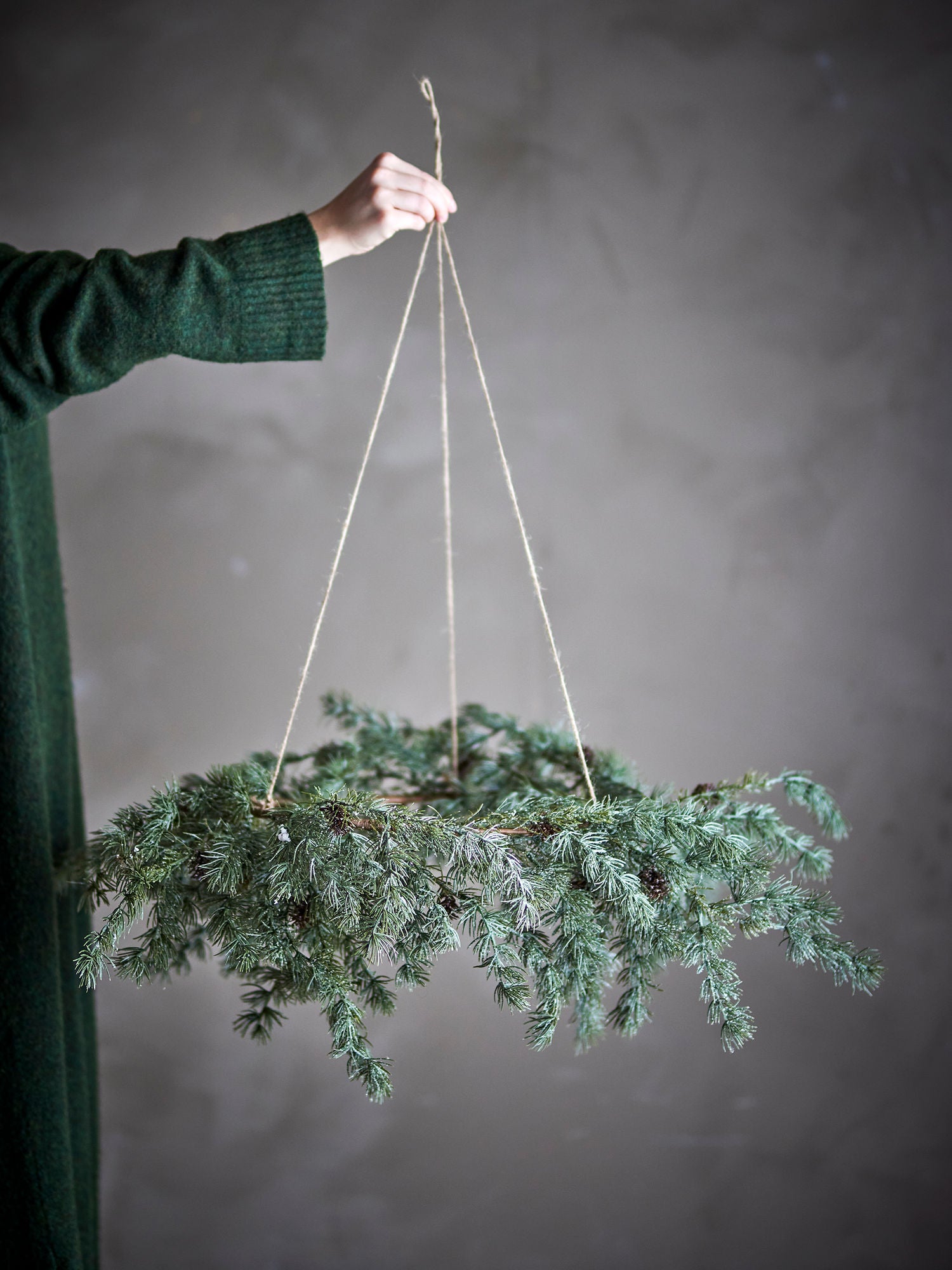 Bloomingville Cedar Wreath, Green, Artificial Flowers