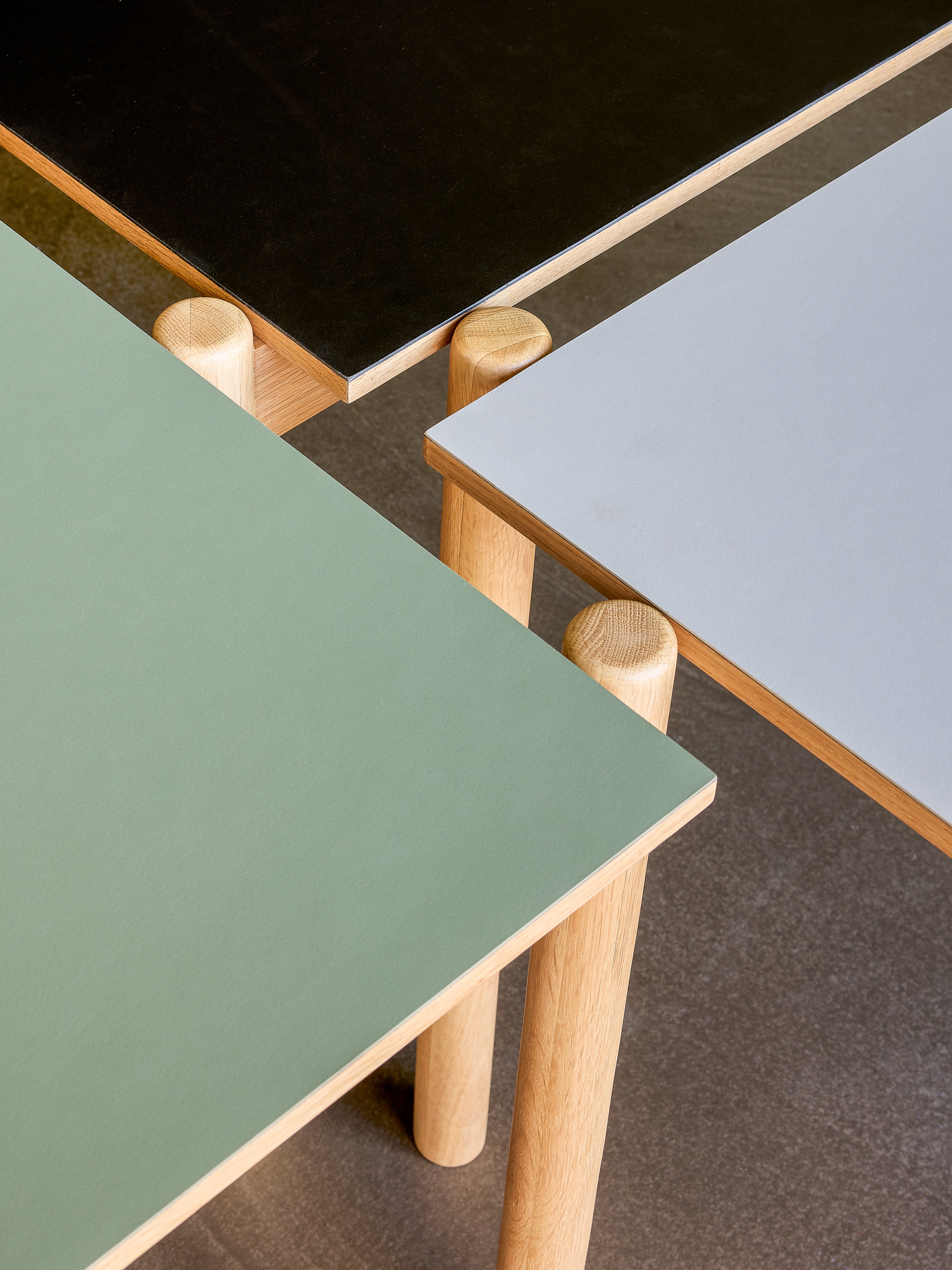 Snedt matbord rektangulärt grått - 190x107xh75cm