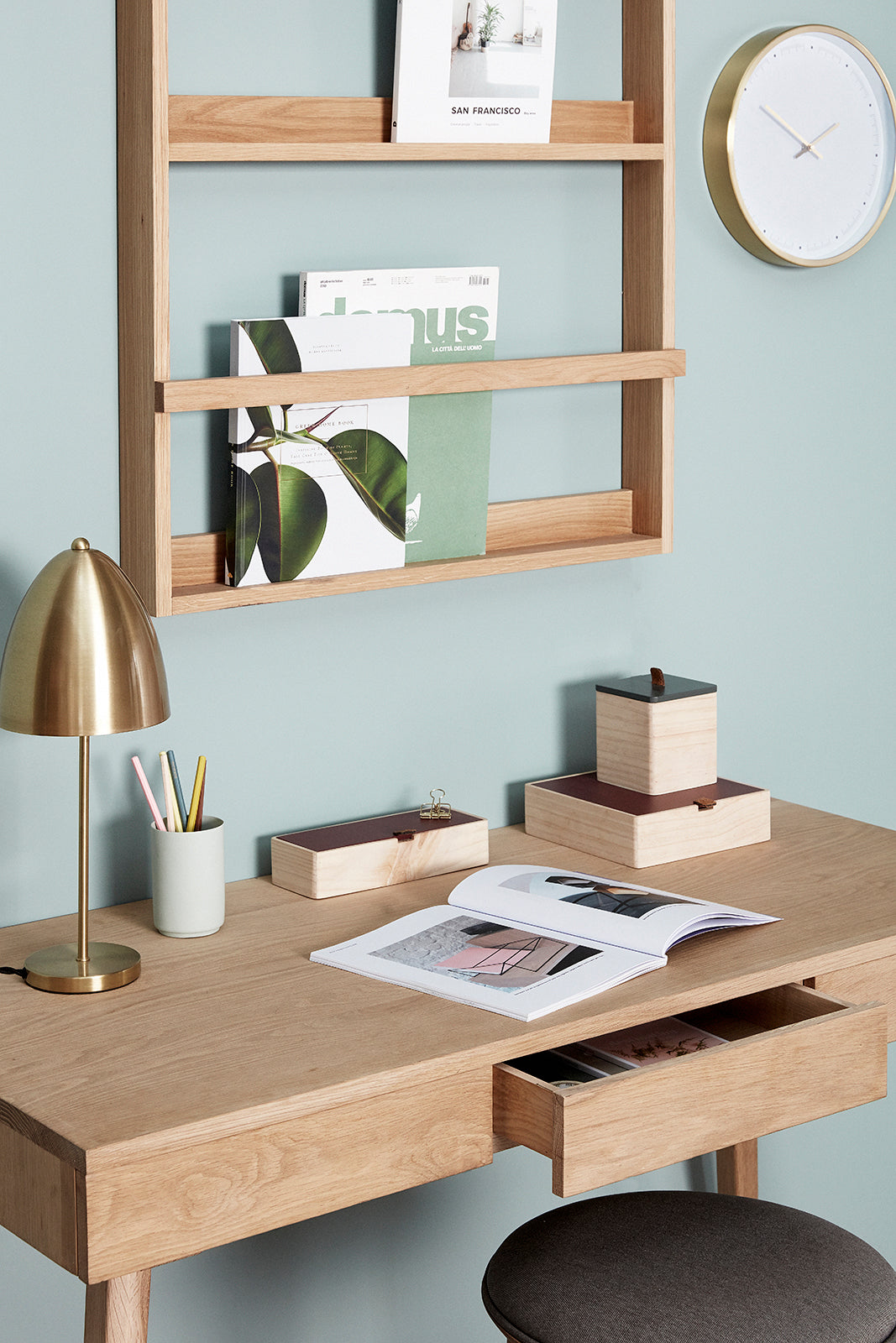 Display vägghylla stor natur - 70x9xh92cm