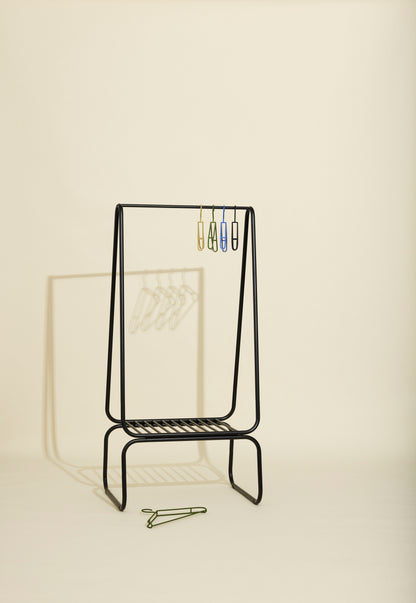 Applicera klädstativ Small Black - 60x72xh157cm