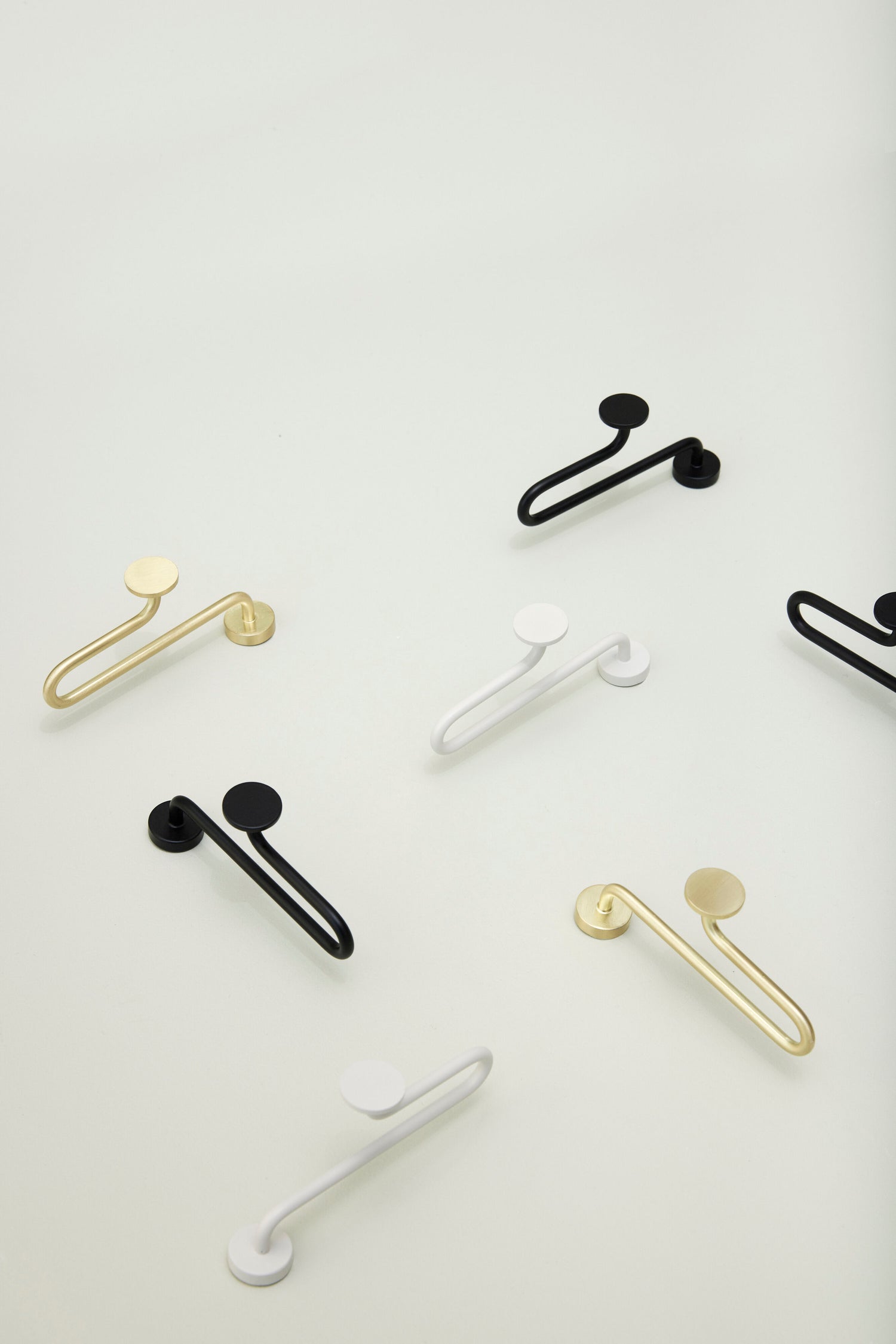 Svängkrok Mässing färg - 7x2,5xh13cm